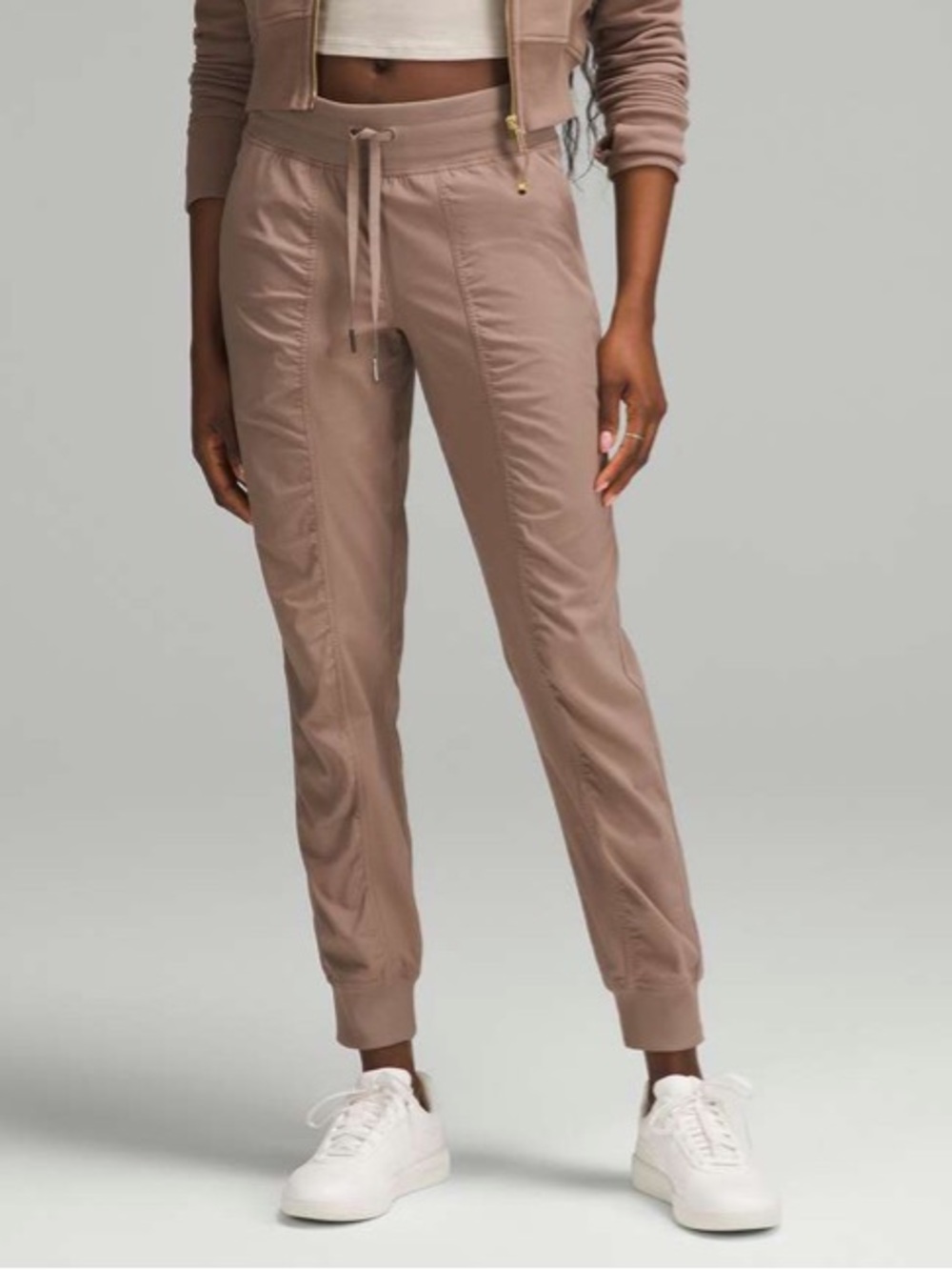 lululemon sz 8 Studio Jogger Pants Taupetastic light brown athleisure loungewear